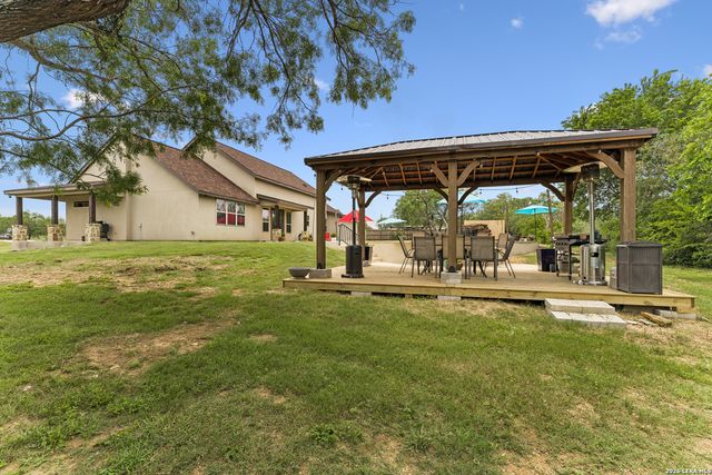 137 Trail Boss, La Vernia, TX 78121