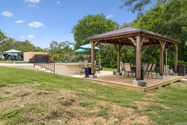 137 Trail Boss, La Vernia, TX 78121