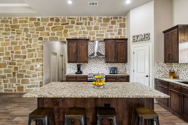 137 Trail Boss, La Vernia, TX 78121