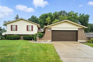 1379 King Richard Parkway, Dayton, OH 45449