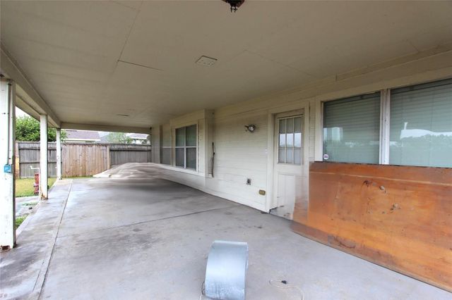 10926 Great Hawk Lane, Houston, TX 77075