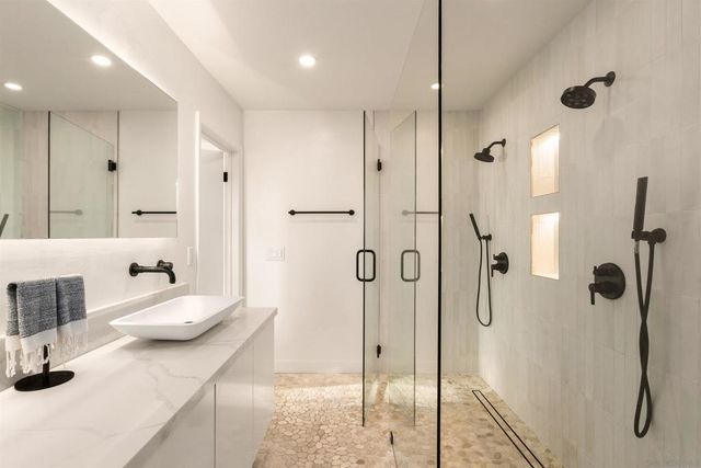 5173 Walsh Way, San Diego, CA 92115