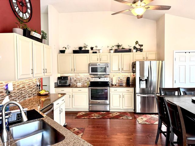 6114 Fieldstone Circle, Charleston, SC 29414