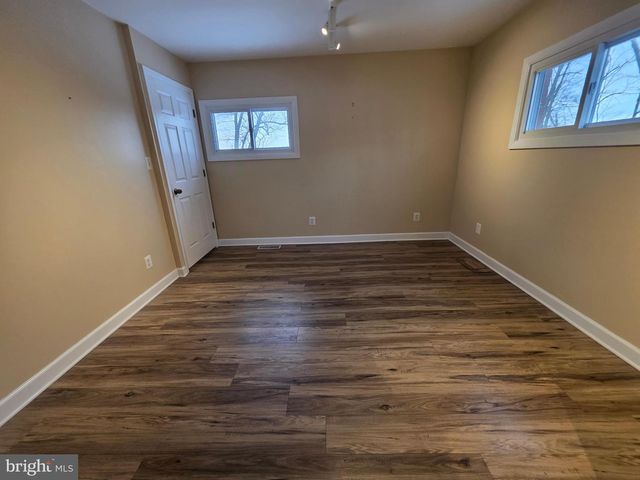 513 W BUTLER AVE, Chalfont, PA 18914