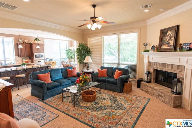 21706 Chaucer Hill, San Antonio, TX 78256