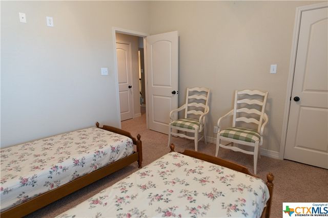 21706 Chaucer Hill, San Antonio, TX 78256