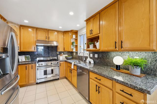 257 Hampshire Court, Daly City, CA 94015