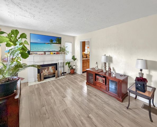 210 Mcalpin Avenue, Erlanger, KY 41018