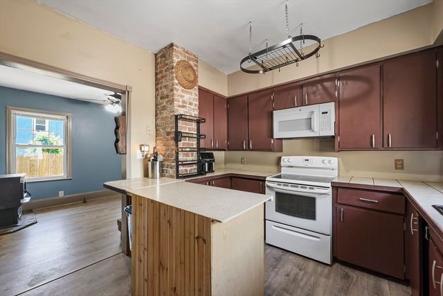 42 Briggs Ave, Pittsfield, MA 01201