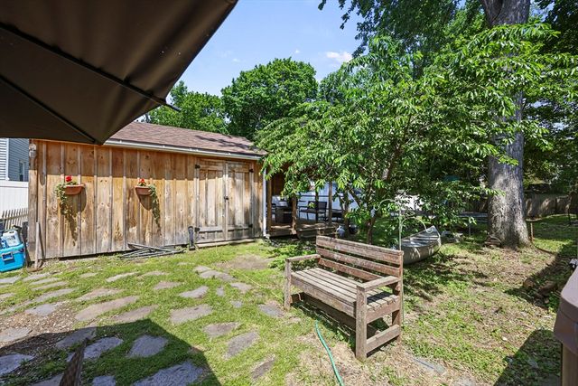 42 Briggs Ave, Pittsfield, MA 01201