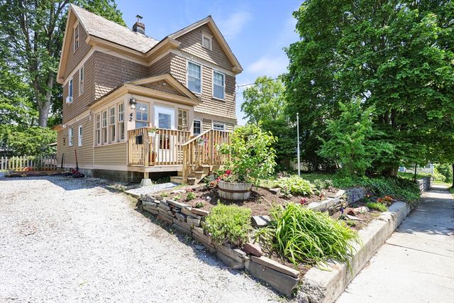 42 Briggs Ave, Pittsfield, MA 01201