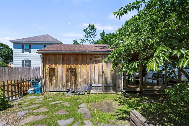 42 Briggs Ave, Pittsfield, MA 01201