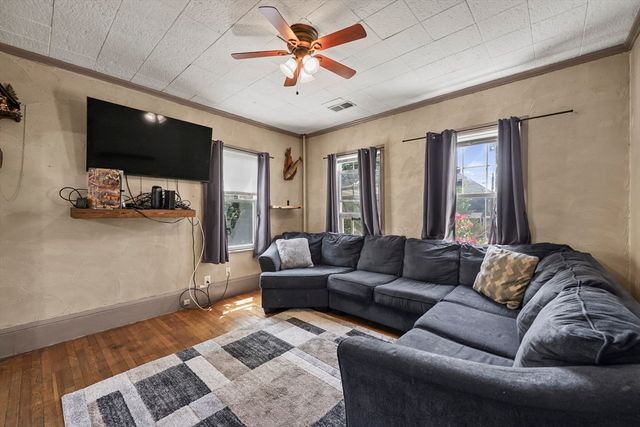 42 Briggs Ave, Pittsfield, MA 01201