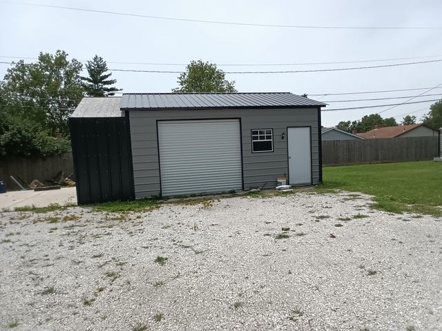 3336 E Alpine Drive, Springfield, MO 65804