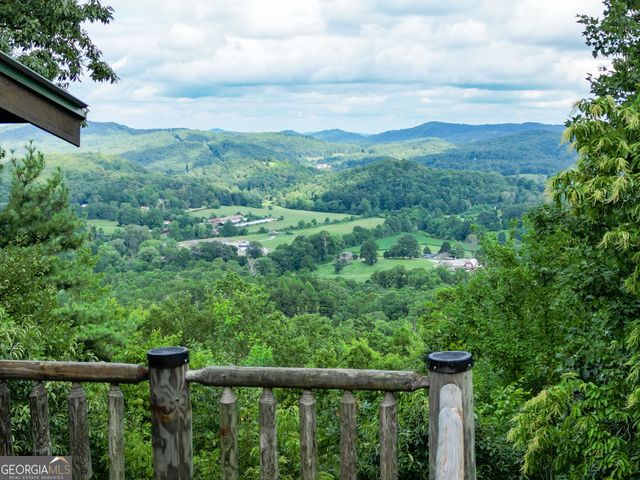 38 Old Blue Trail, Tiger, GA 30576