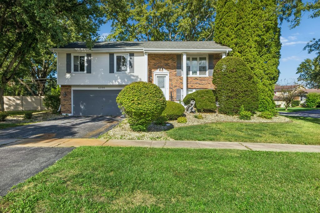 4200 W 176th Place, Country Club Hills, IL 60478 — exterior
