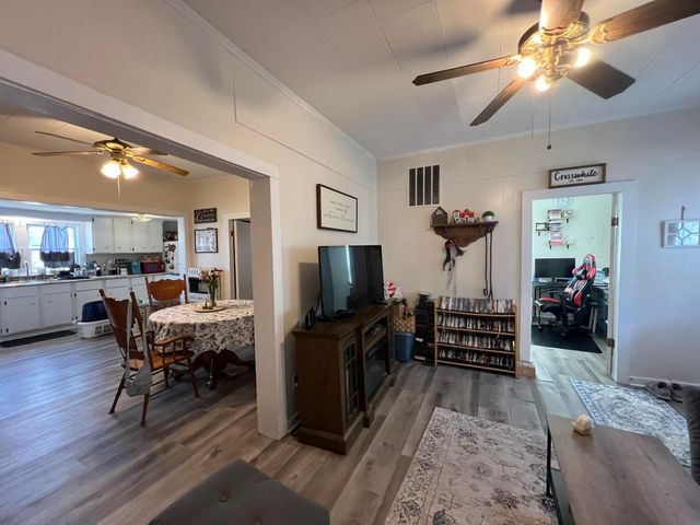 615 Short Street, Willow Springs, MO 65793