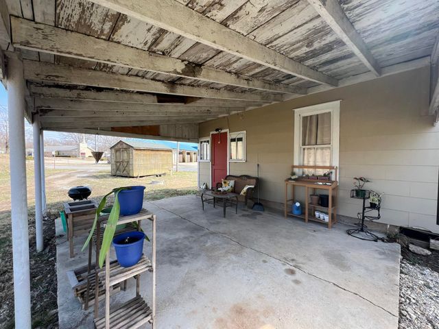 615 Short Street, Willow Springs, MO 65793