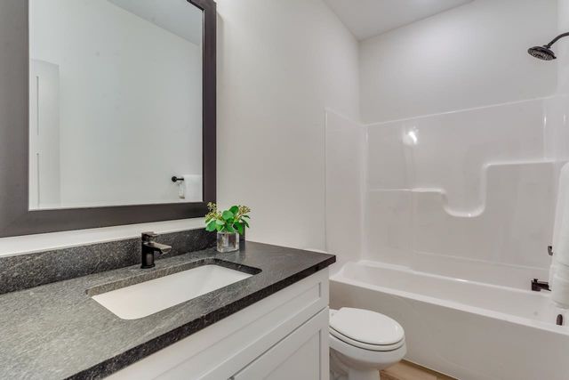 5542 N St. Paul St., Wichita, KS 67204