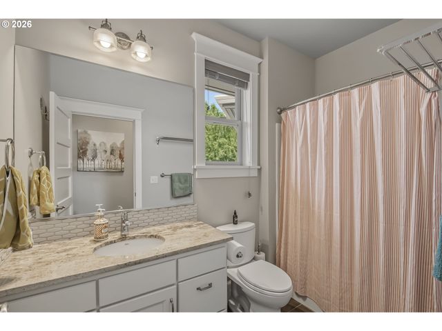 41055 Se KITZMILLER Rd, Eagle Creek, OR 97022