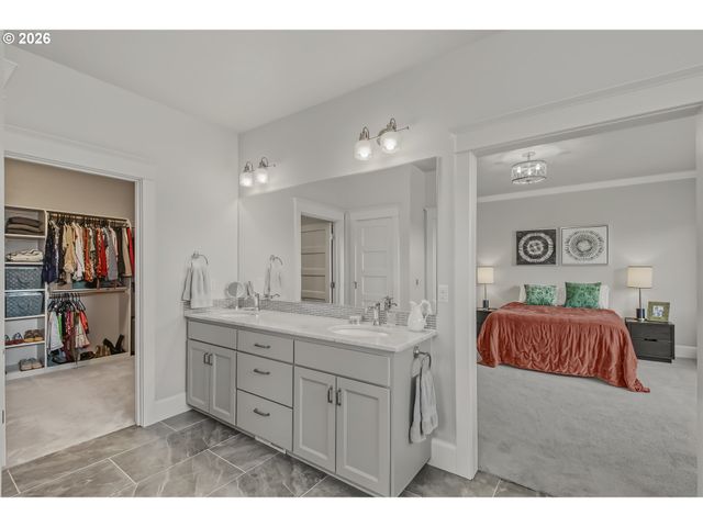 41055 Se KITZMILLER Rd, Eagle Creek, OR 97022