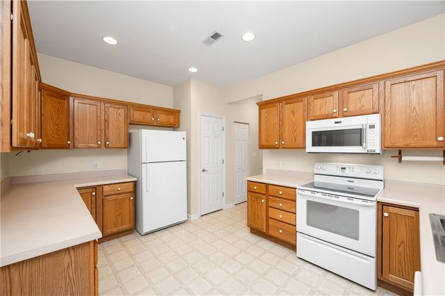2074 Winchester Ct, Connoquenessing Twp, PA 16053