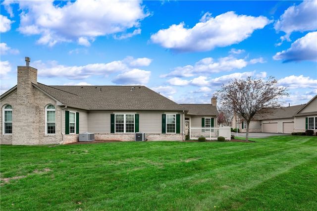 2074 Winchester Ct, Connoquenessing Twp, PA 16053