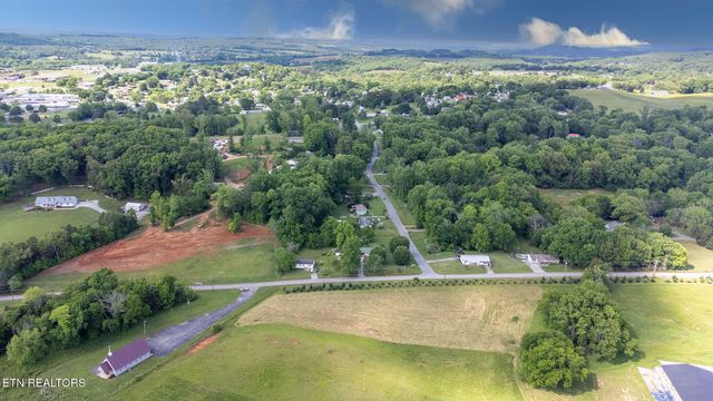 Edgewood Drive Drive, Sweetwater, TN 37874