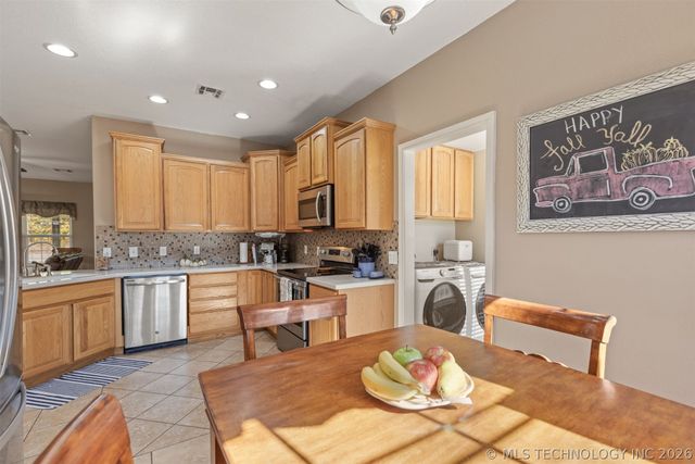 6338 W 77th Street, Tulsa, OK 74131
