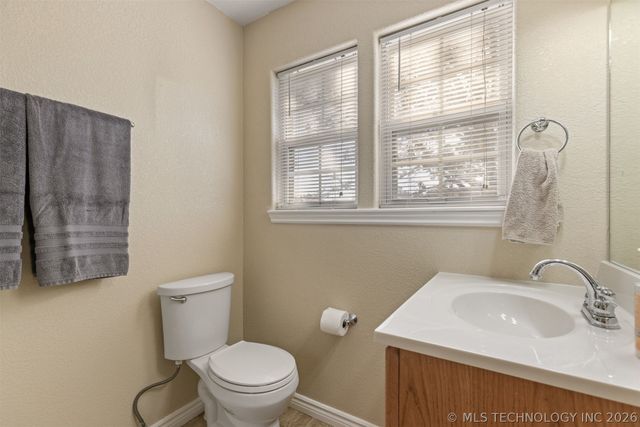 6338 W 77th Street, Tulsa, OK 74131