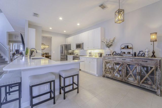 10487 SW Westlawn Boulevard, Port St. Lucie, FL 34987