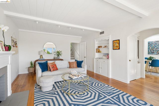 4282 Fruitvale Ave, Oakland, CA 94602