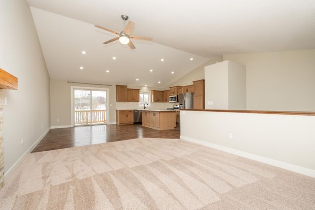 1070 Cubasue Avenue, Shakopee, MN 55379