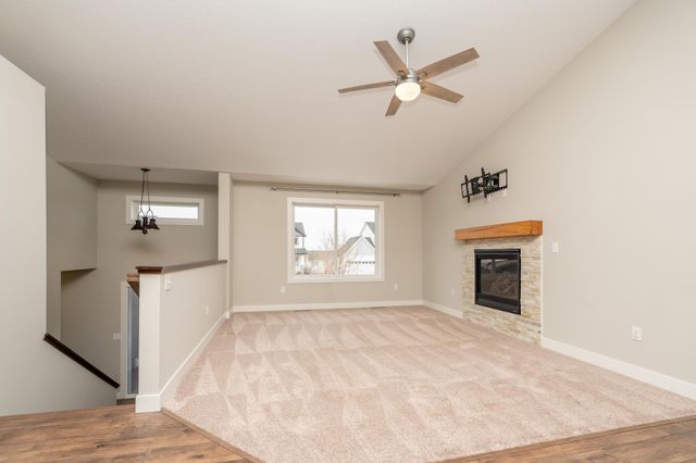 1070 Cubasue Avenue, Shakopee, MN 55379