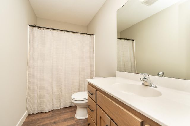 1070 Cubasue Avenue, Shakopee, MN 55379