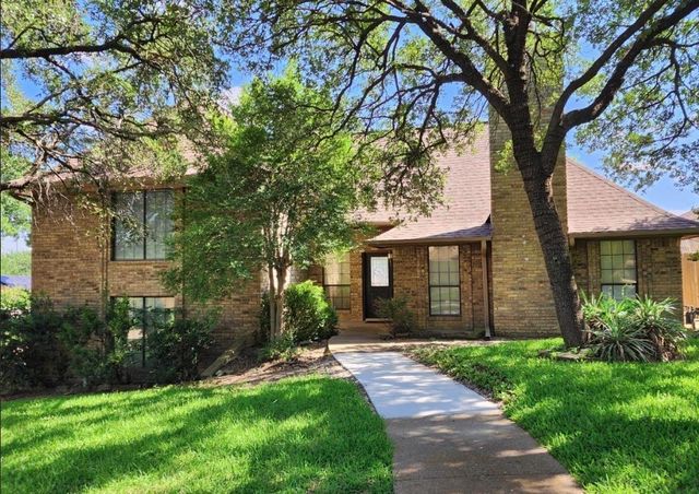 2001 Birchwood Lane, Grand Prairie, TX 75050