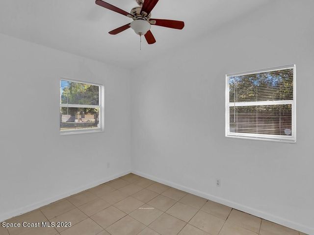 703 5th Place SW, Vero Beach, FL 32962