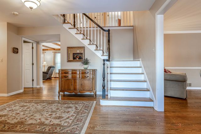 15 Butterfield Road, Lake Zurich, IL 60047