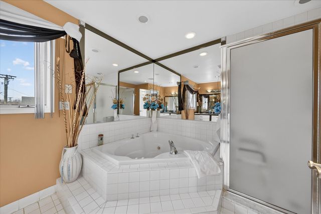 19444 Jack Pine Drive, Macomb Twp, MI 48042