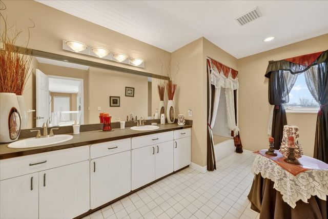 19444 Jack Pine Drive, Macomb Twp, MI 48042