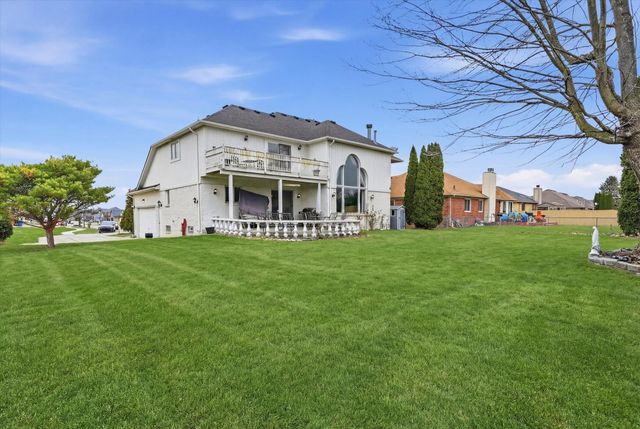 19444 Jack Pine Drive, Macomb Twp, MI 48042