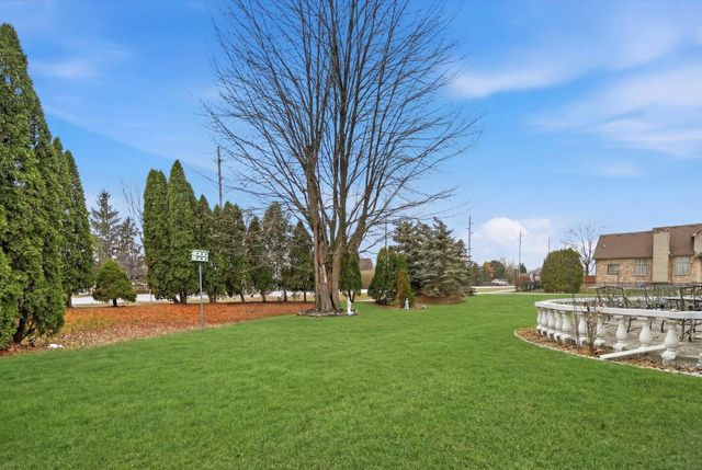 19444 Jack Pine Drive, Macomb Twp, MI 48042