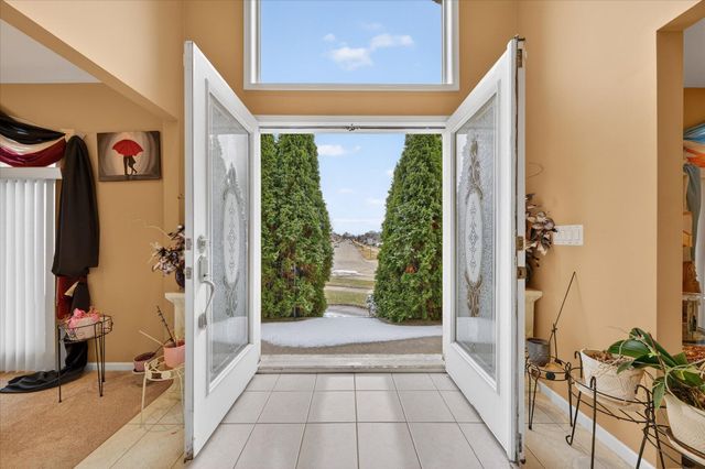 19444 Jack Pine Drive, Macomb Twp, MI 48042