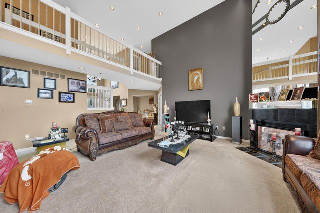 19444 Jack Pine Drive, Macomb Twp, MI 48042