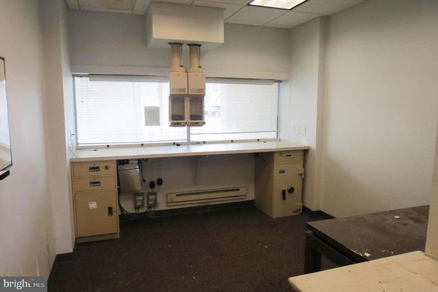 2132 MARIETTA AVE, Lancaster, PA 17603