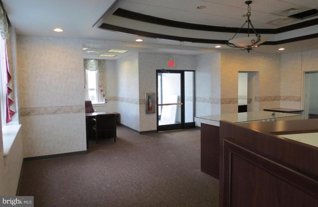 2132 MARIETTA AVE, Lancaster, PA 17603