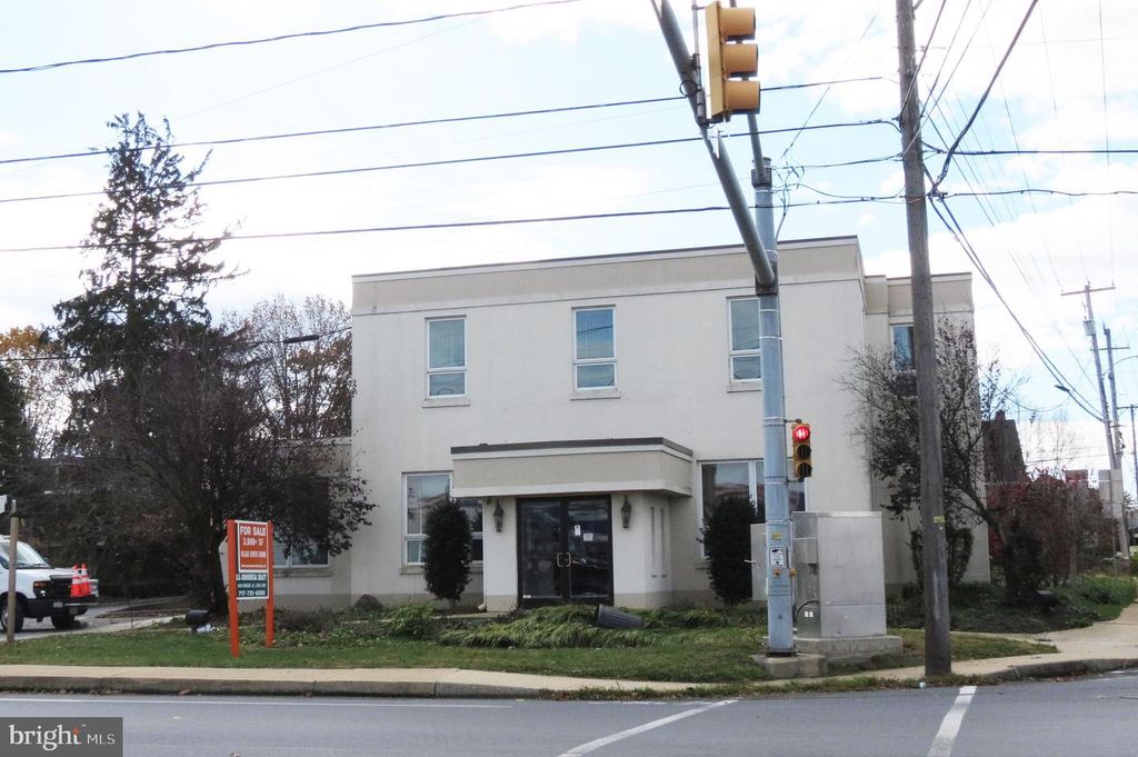 2132 MARIETTA AVE, Lancaster, PA 17603