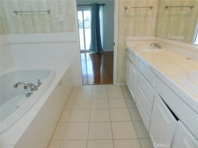 7 Lakeview, Irvine, CA 92604