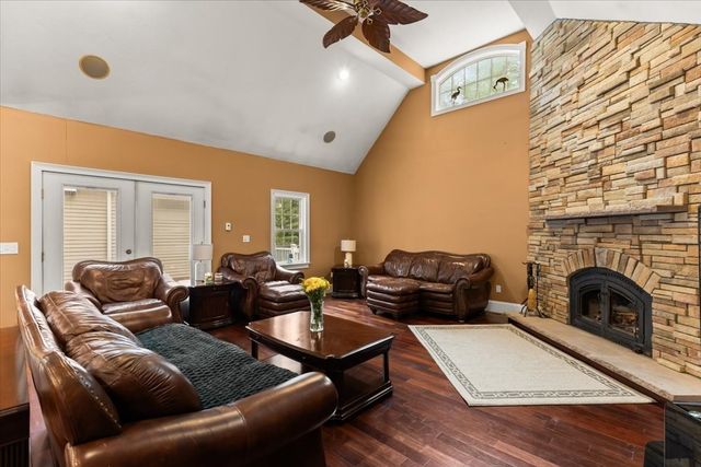 8 Rockmeadow Drive, East Bridgewater, MA 02333