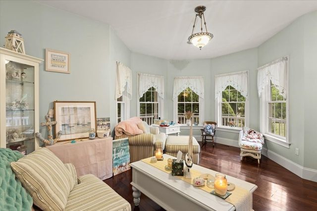 8 Rockmeadow Drive, East Bridgewater, MA 02333